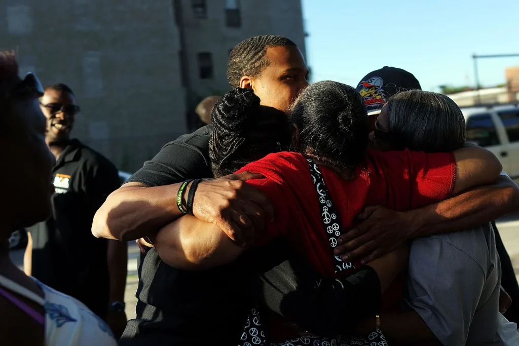 How Community Programs Help Keep Youth Away From Violence